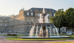 Schlossplatz Brunnen